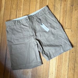 Huckberry Taylor Stitch The Trail Short in Khaki Herringbone